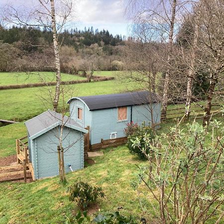 The Lookout Shepherd'S Hut Villa Dolton Exterior photo