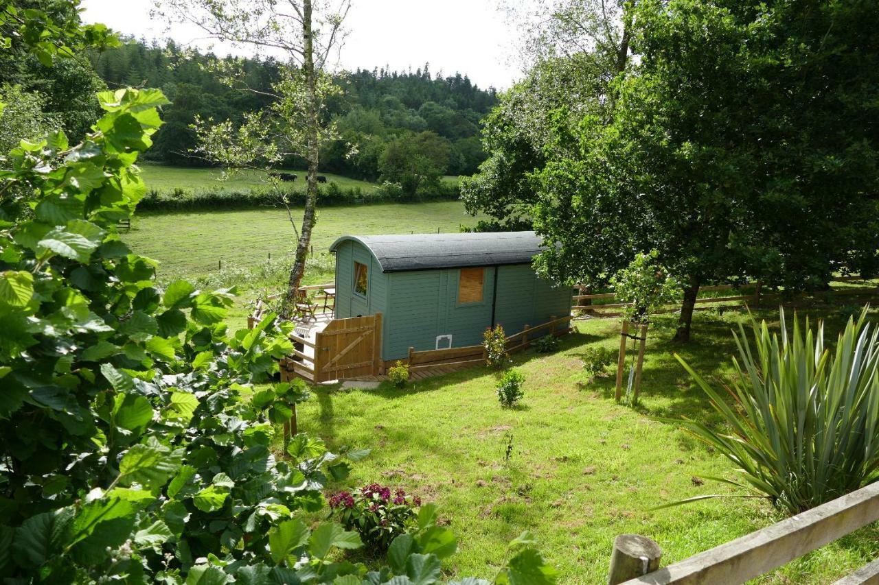 The Lookout Shepherd'S Hut Villa Dolton Exterior photo