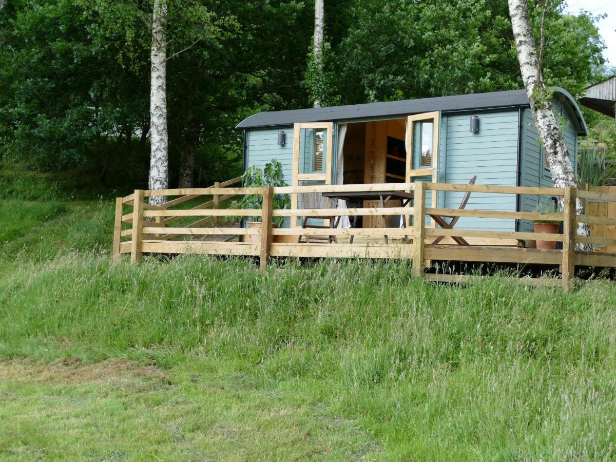 The Lookout Shepherd'S Hut Villa Dolton Exterior photo