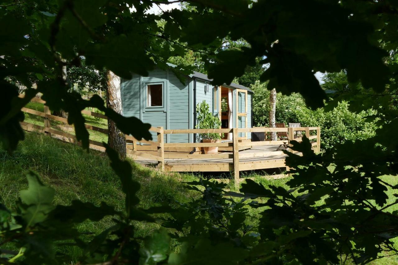 The Lookout Shepherd'S Hut Villa Dolton Exterior photo