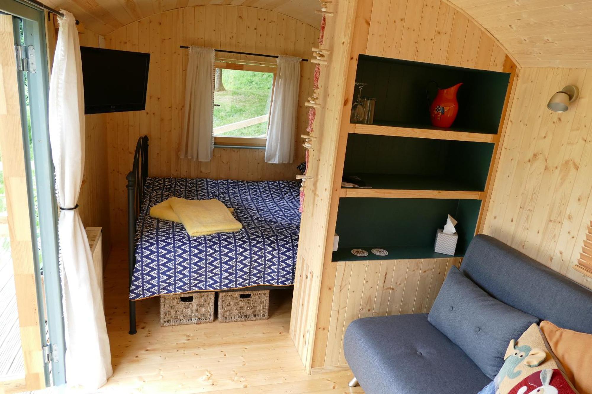 The Lookout Shepherd'S Hut Villa Dolton Exterior photo